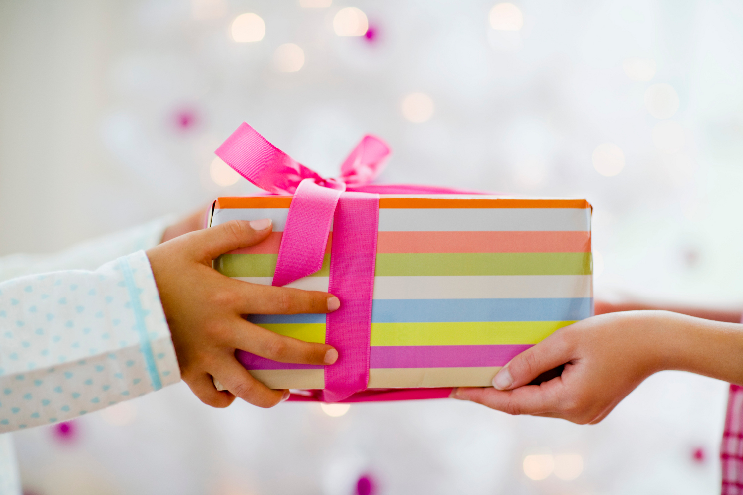 REBOLD CARES COLABORA DURANTE ESTAS NAVIDADES CON PERSONAS VULNERABLES, EN MADRID Y BARCELONA REBOLD CARES COLABORA DURANTE ESTAS NAVIDADES CON PERSONAS VULNERABLES, EN MADRID Y BARCELONA